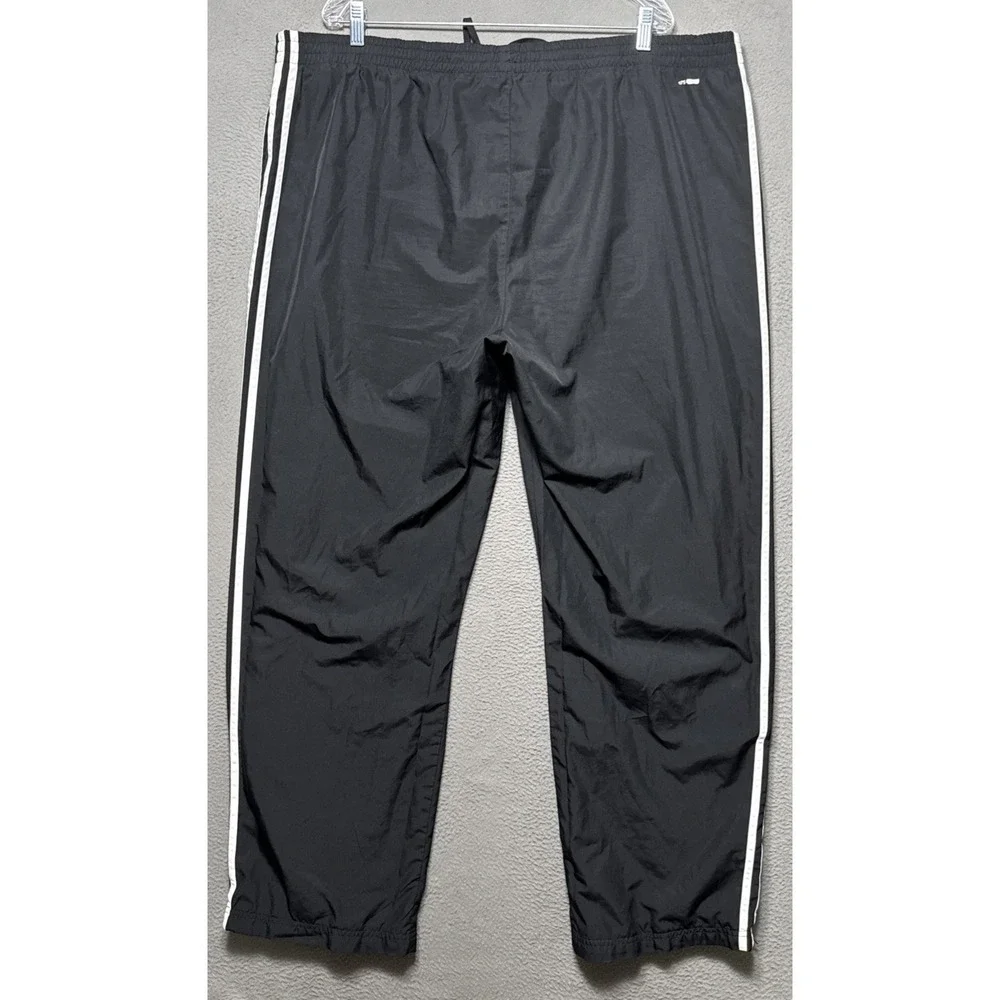 Adidas Windbreaker Track Pants Mens Sz 2XL 44x32 Black Lined Straight Athleisure